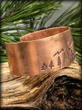 Mom & ONE Cub Daylight Mountain Scene Copper Bracelet