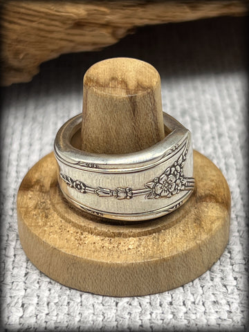 1940 Milady Spoon Ring